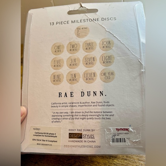 Rae Dunn 13 Piece Baby Milestone Discs Hello World,  Months 1 - One Year Old NIB - Picture 3 of 3
